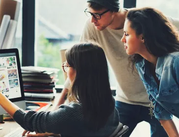 VinaClick selected 32+ best web agency and development tool